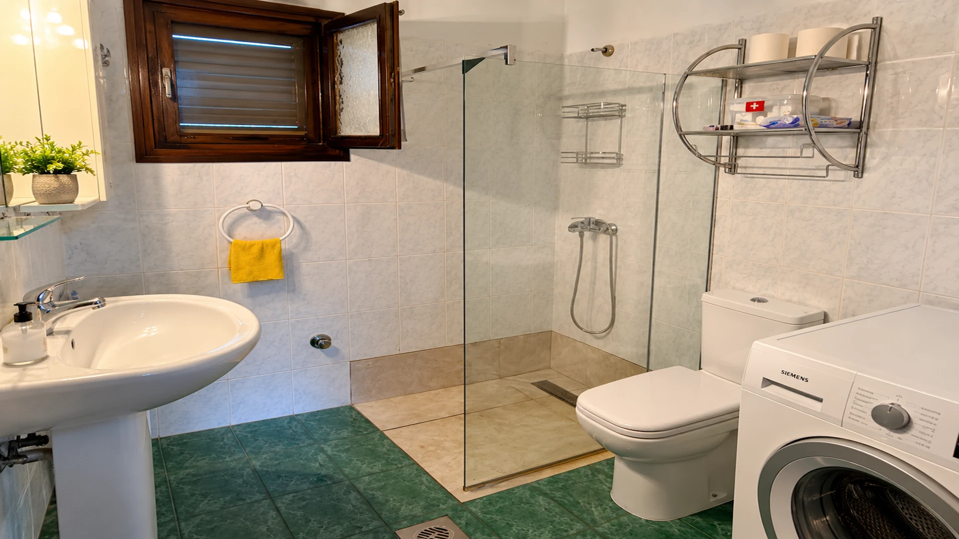 Villa Nefeli bathroom